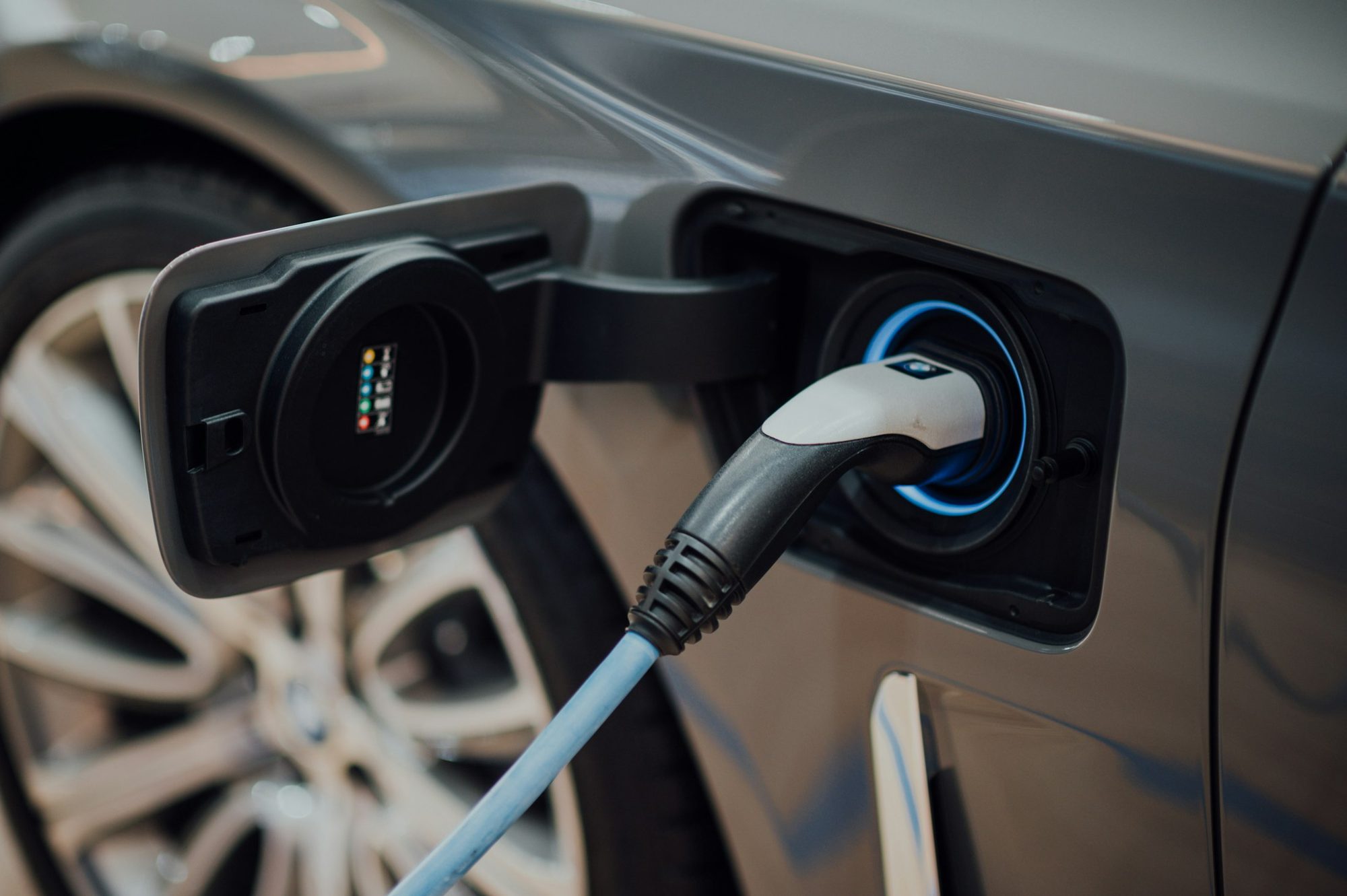 Apartments With EV Charging: What Renters Are Searching For, and What It Is Worth to Leasing