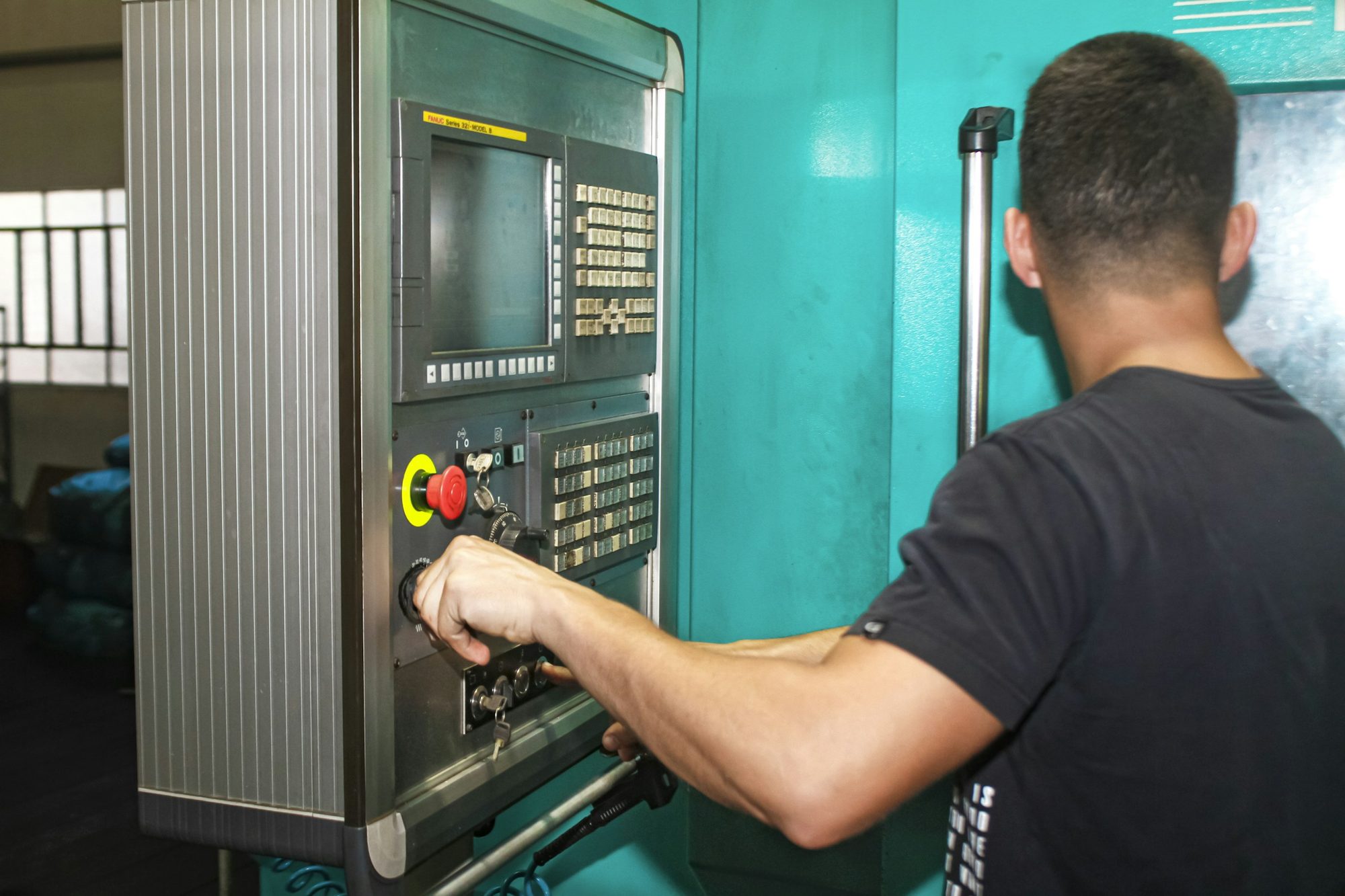 The Sale Isn’t the End: Where Machine Builders Leave Aftermarket Revenue on the Table